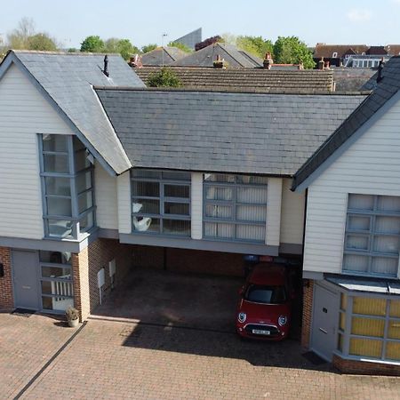 Modern City Centre House With Free Parking Canterbury Esterno foto