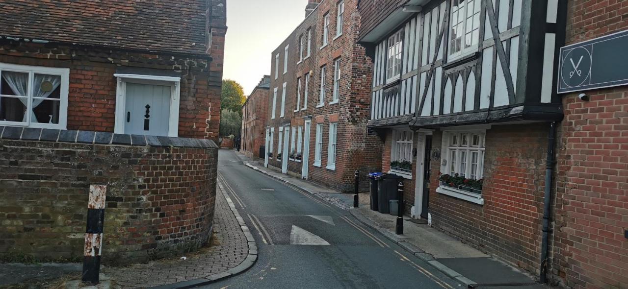 Modern City Centre House With Free Parking Canterbury Esterno foto