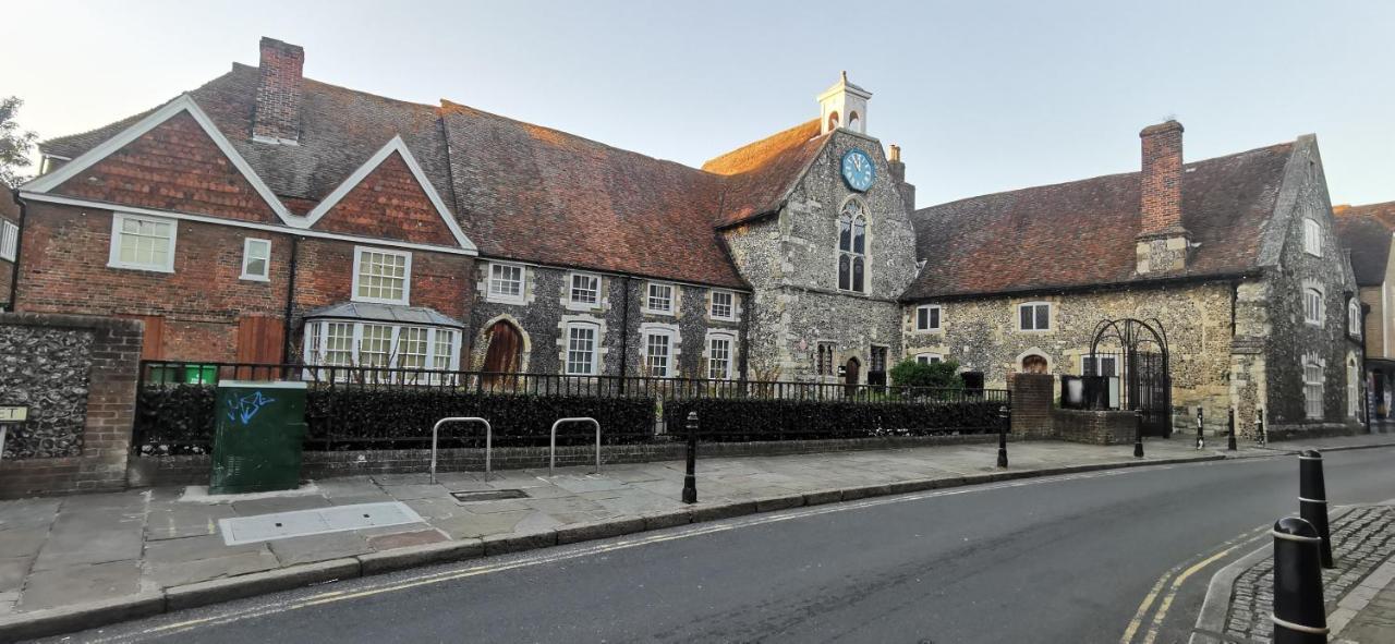 Modern City Centre House With Free Parking Canterbury Esterno foto
